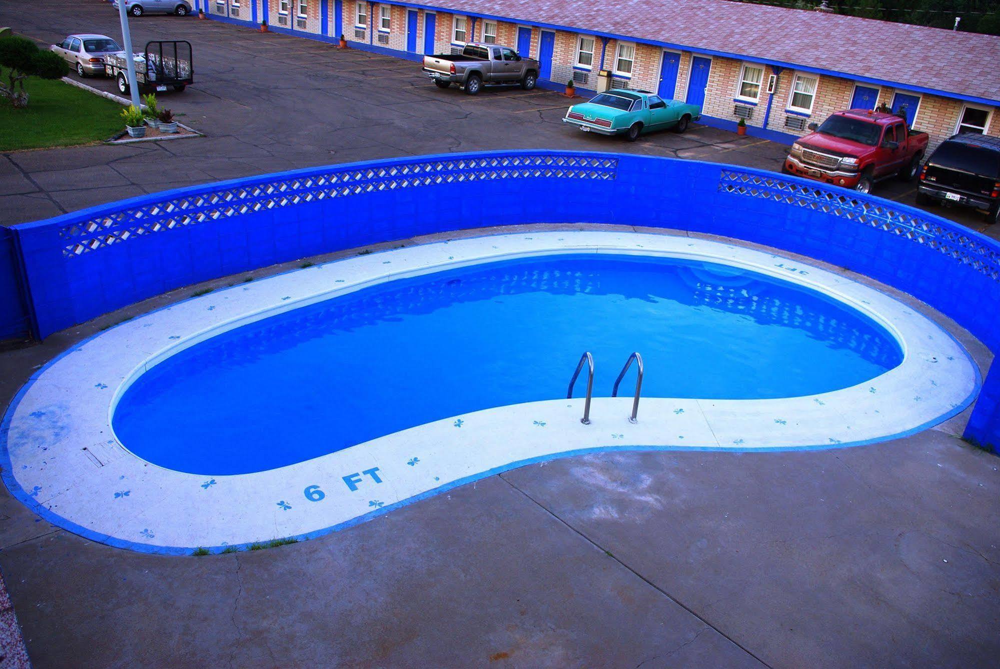 Blue Spruce Motel Lamar Съоръжения снимка